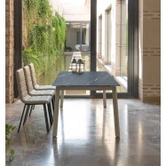 MESA DE COMEDOR EXTENSIBLE IFACH TAPA PORCELANICO